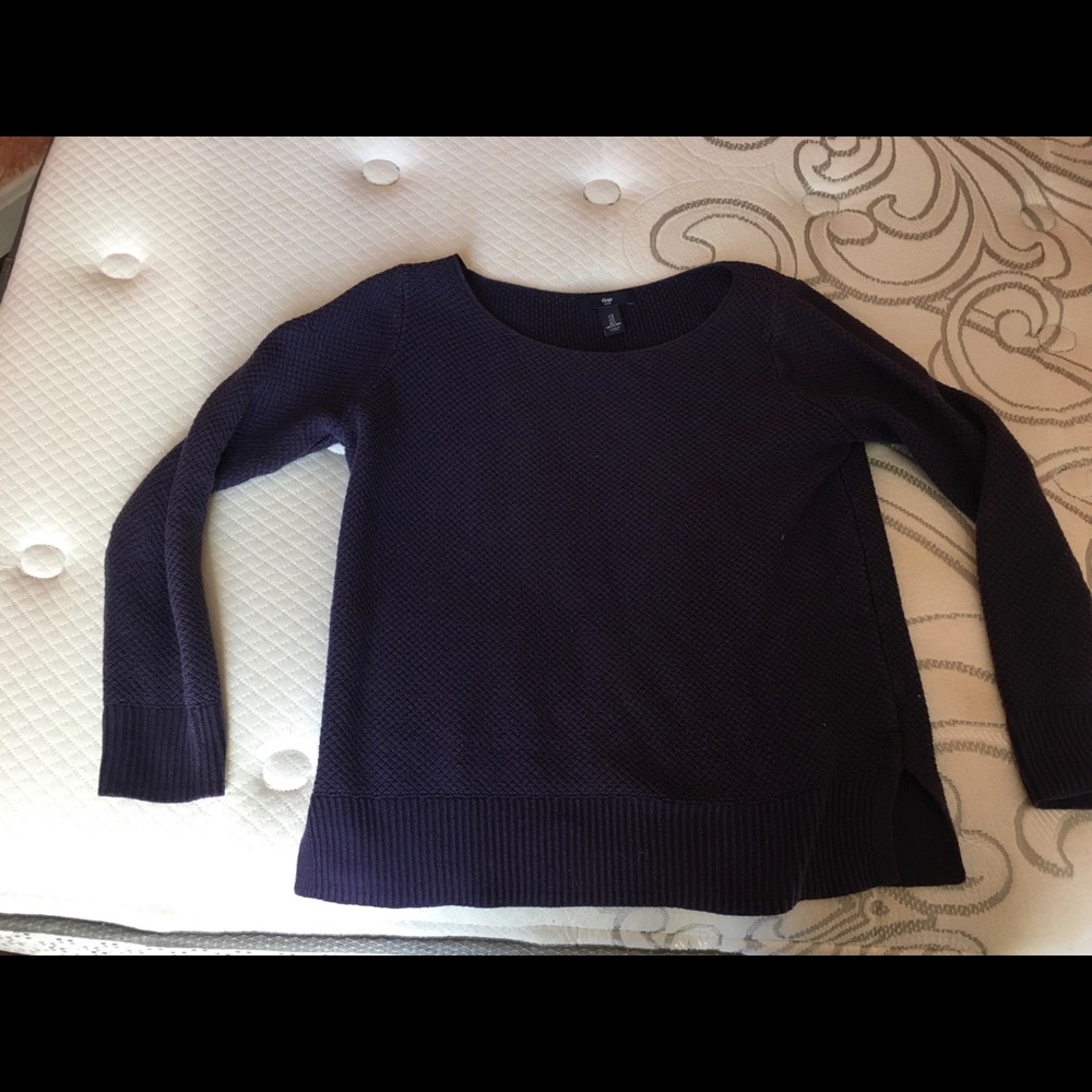 Gap navy blue sweater